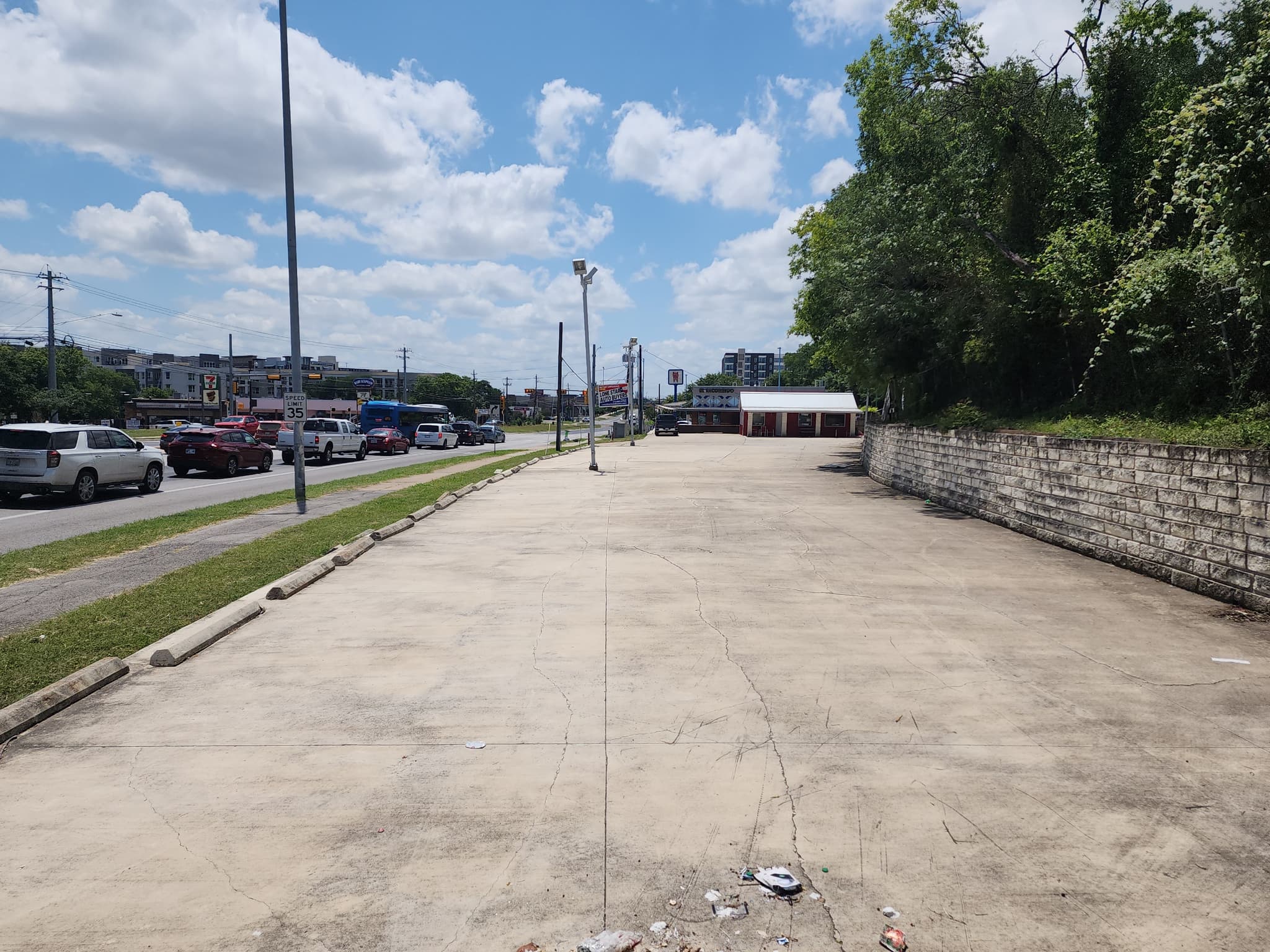 1637 Riverside Drive. Prime Austin Location Frontage and Mega Heavy Traffic.