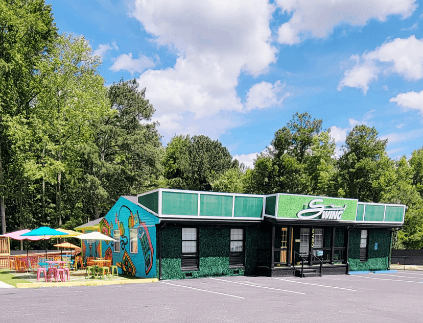 Available space at Swing Mini Golf