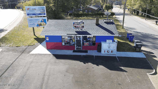 High traffic road food truck location