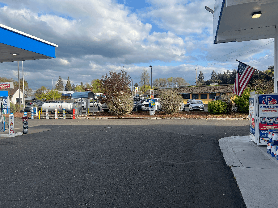 VP Racing Gas Station