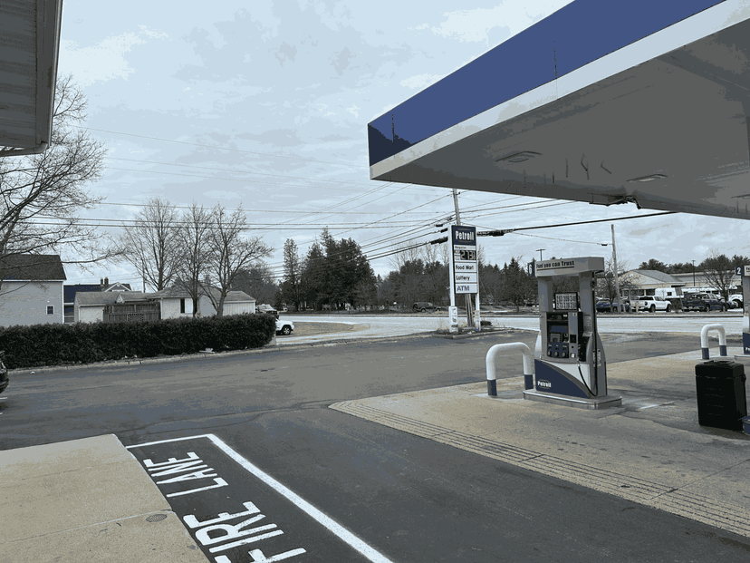 Petroil Gas Station and Convenience
