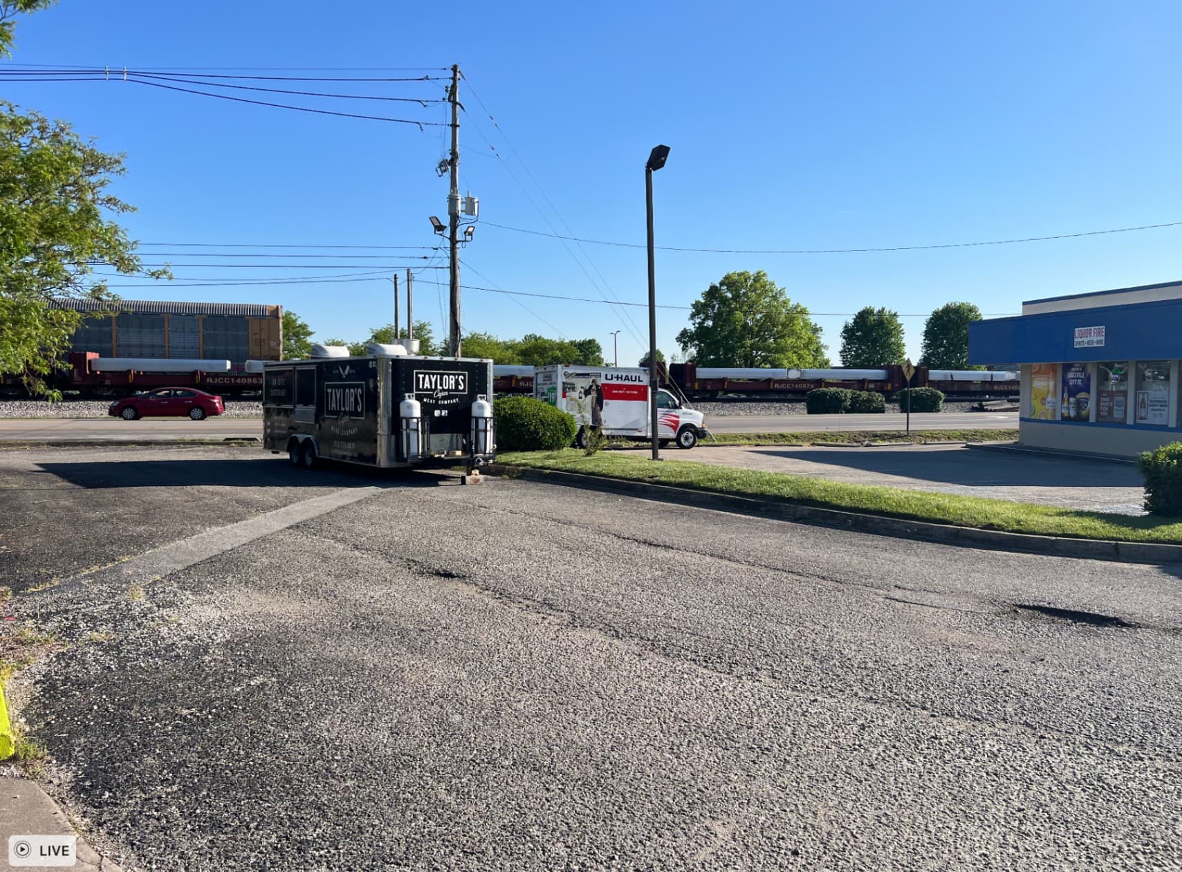 Triple Crown Carwash - Food Truck Space for Rent