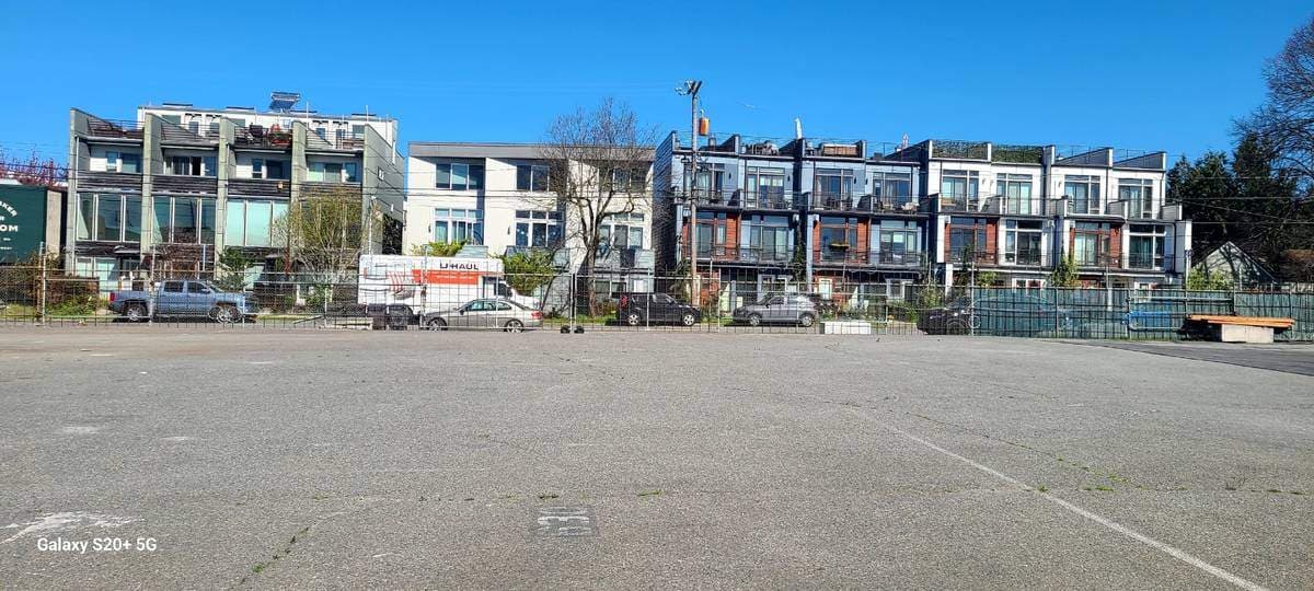 Ballard Gateway Food Truck Lot