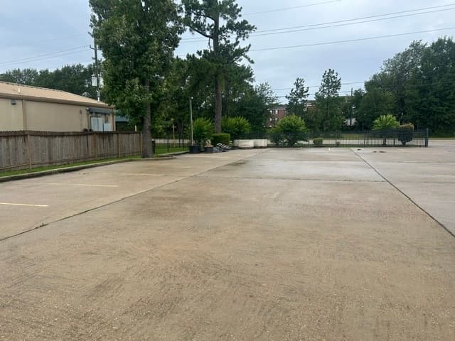Food Truck Spaces - Monthly Lease