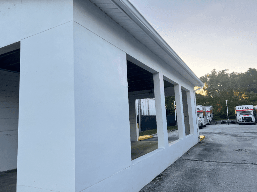 High Traffic Gas station food truck location for rent