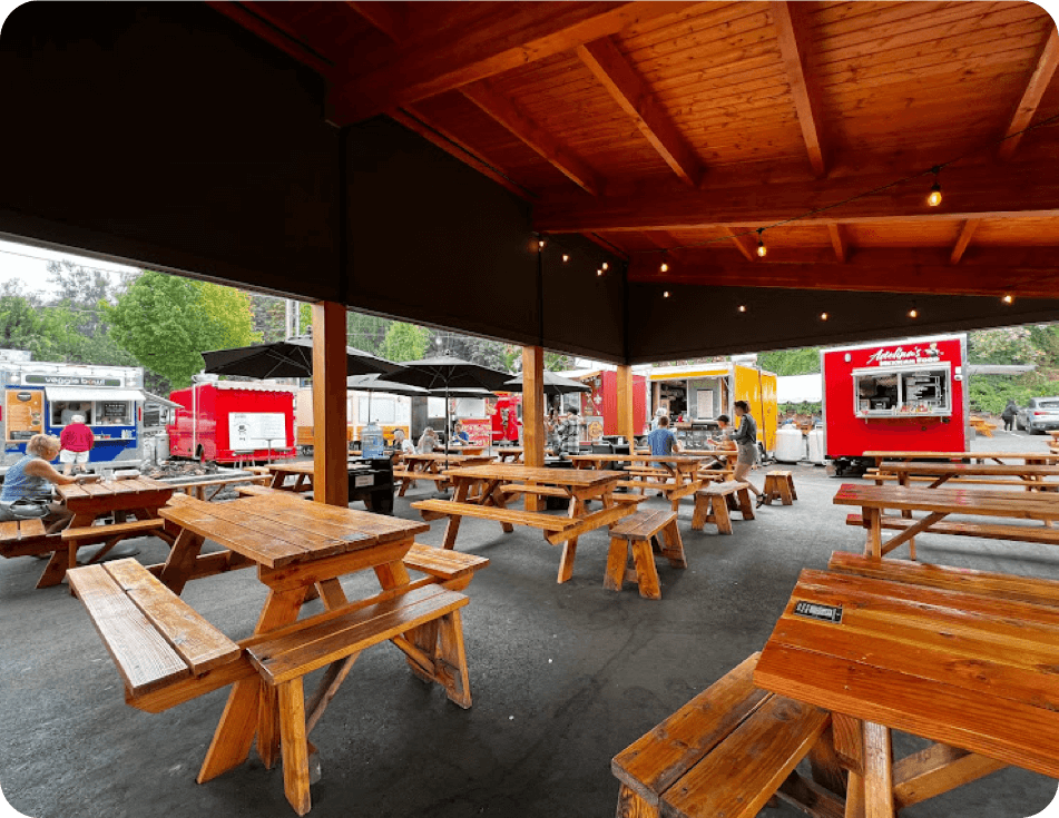 Oregon City's Best Food Cart Location!